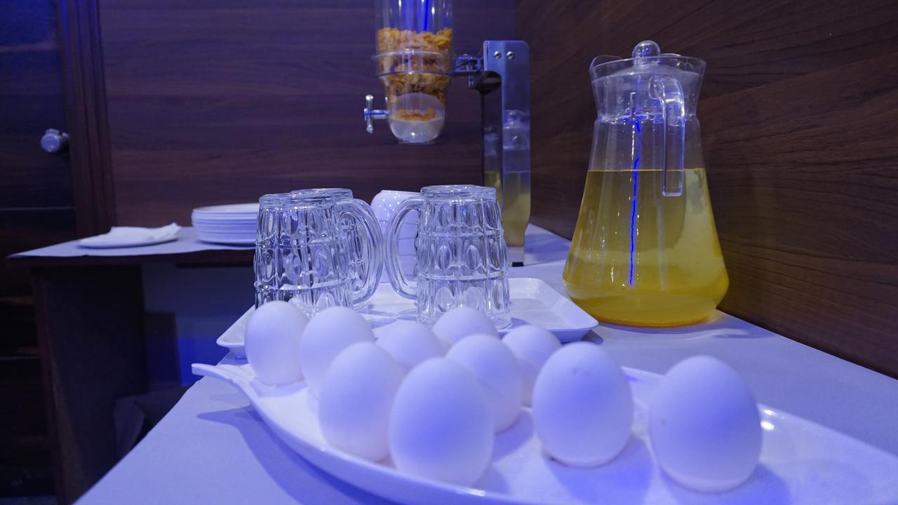 Daffodil Delight - Manyata Tech Park Hotel Бангалор Екстериор снимка