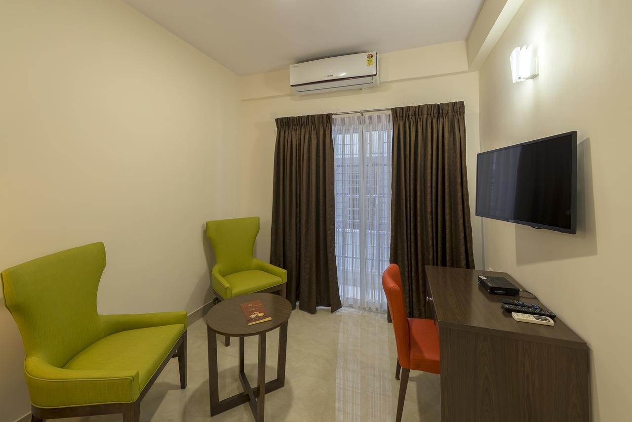 Daffodil Delight - Manyata Tech Park Hotel Бангалор Екстериор снимка