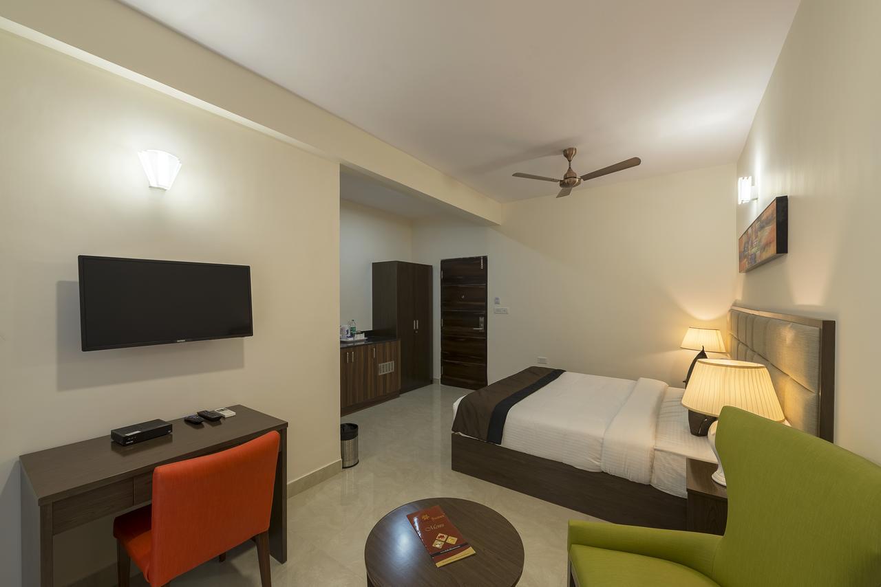 Daffodil Delight - Manyata Tech Park Hotel Бангалор Екстериор снимка