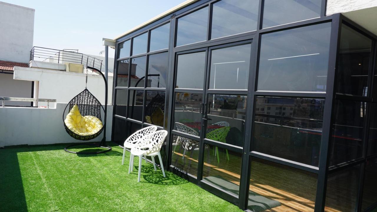 Daffodil Delight - Manyata Tech Park Hotel Бангалор Екстериор снимка