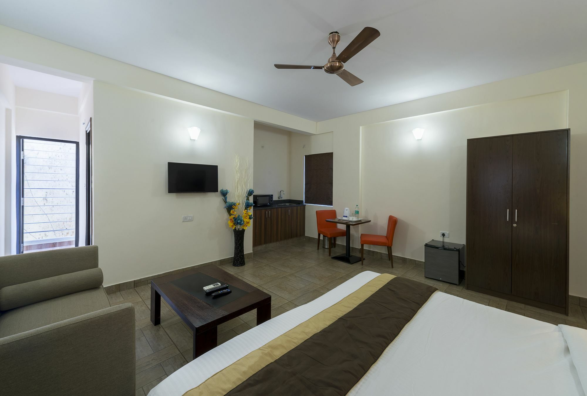 Daffodil Delight - Manyata Tech Park Hotel Бангалор Екстериор снимка